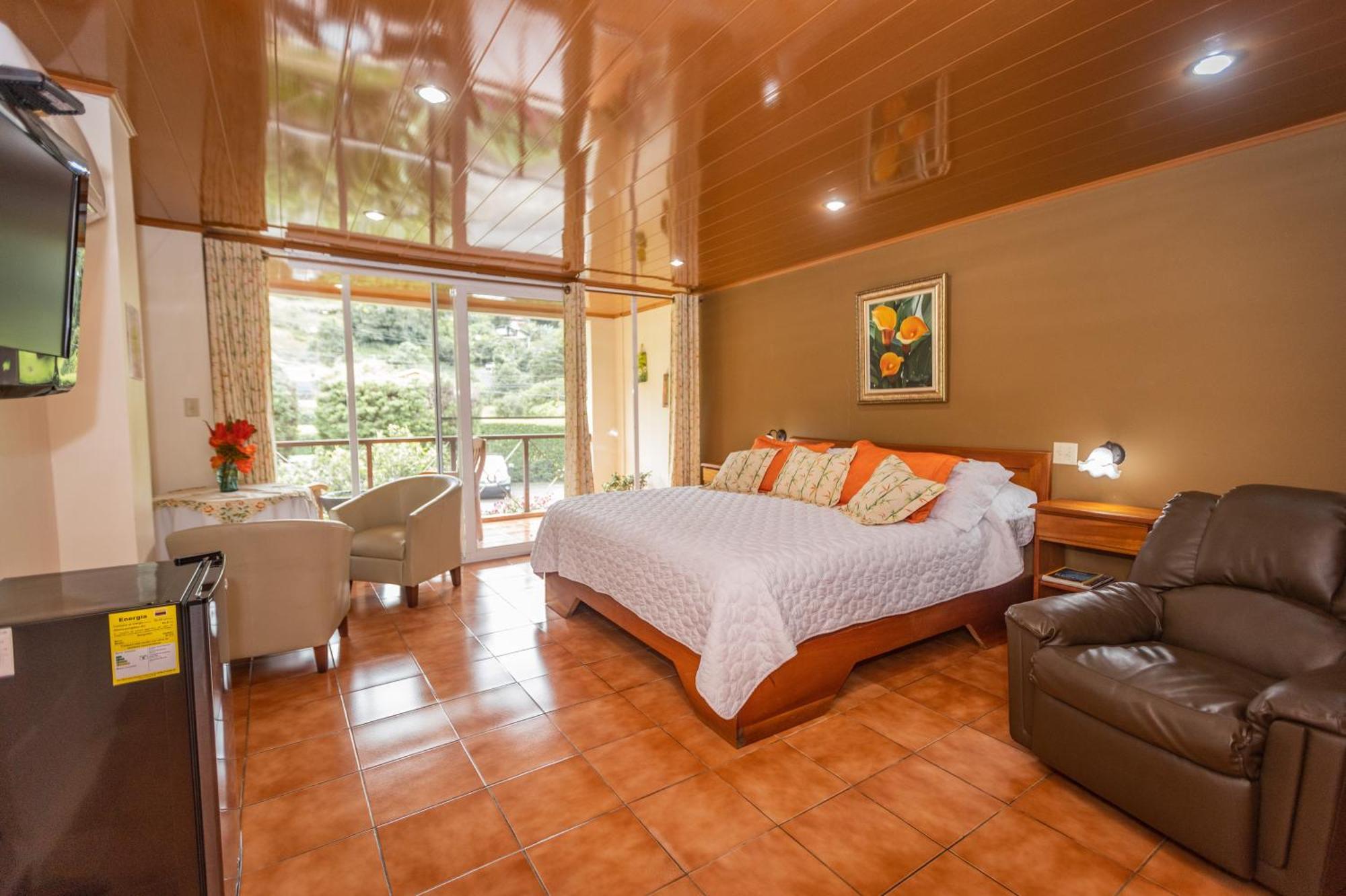 El Oasis Hotel Y Restaurante 보케테 외부 사진